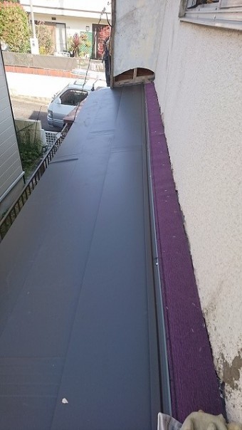 本体貼り